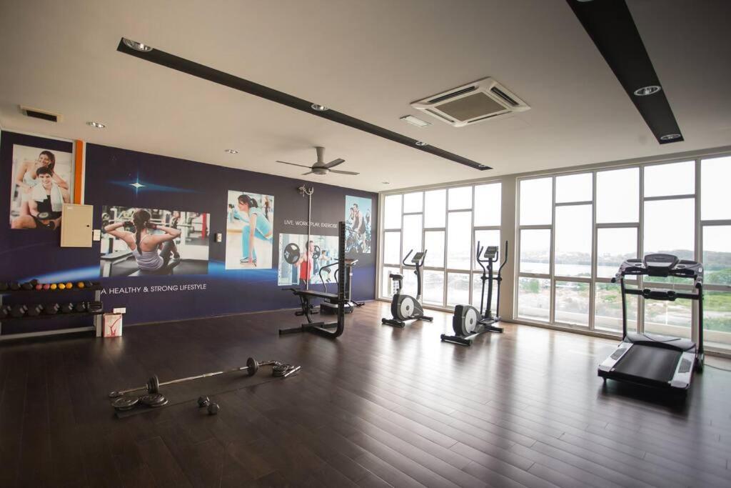 New Skysuites Lovely 2 Bedroom 4-6Pax Johor Bahru Exterior photo