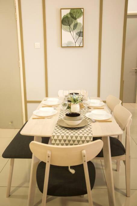 New Skysuites Lovely 2 Bedroom 4-6Pax Johor Bahru Exterior photo